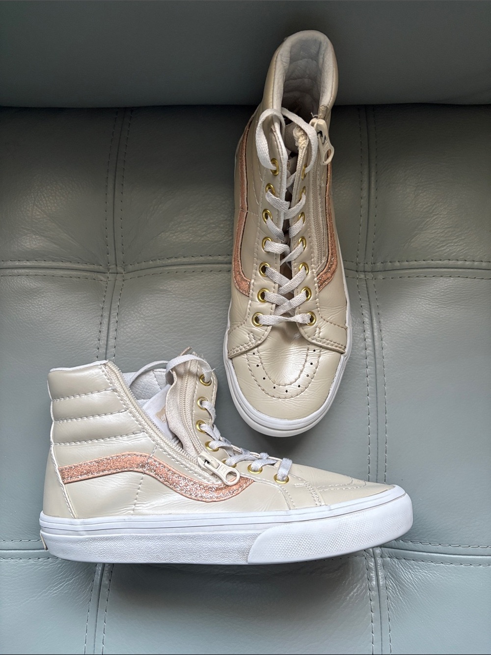 Vans Women's High-Top Sneakers in Cream with Rose Gold Stripe
